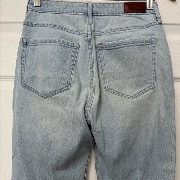 Hollister Women’s Ultra High-Rise Mom Distressed Vintage Stretch Jeans Size 26 - Picture 5 of 12
